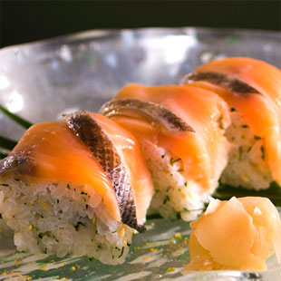 びわ鱒の握り